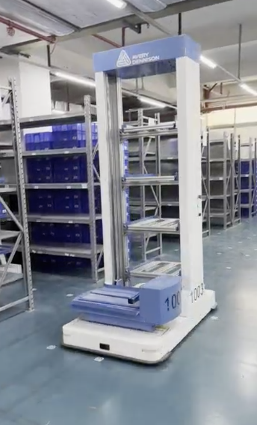 箱式仓储机器人